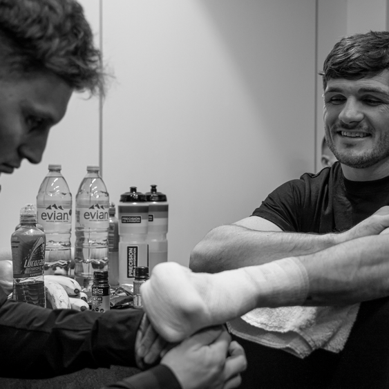 Gauze bandage box of 12 rolls